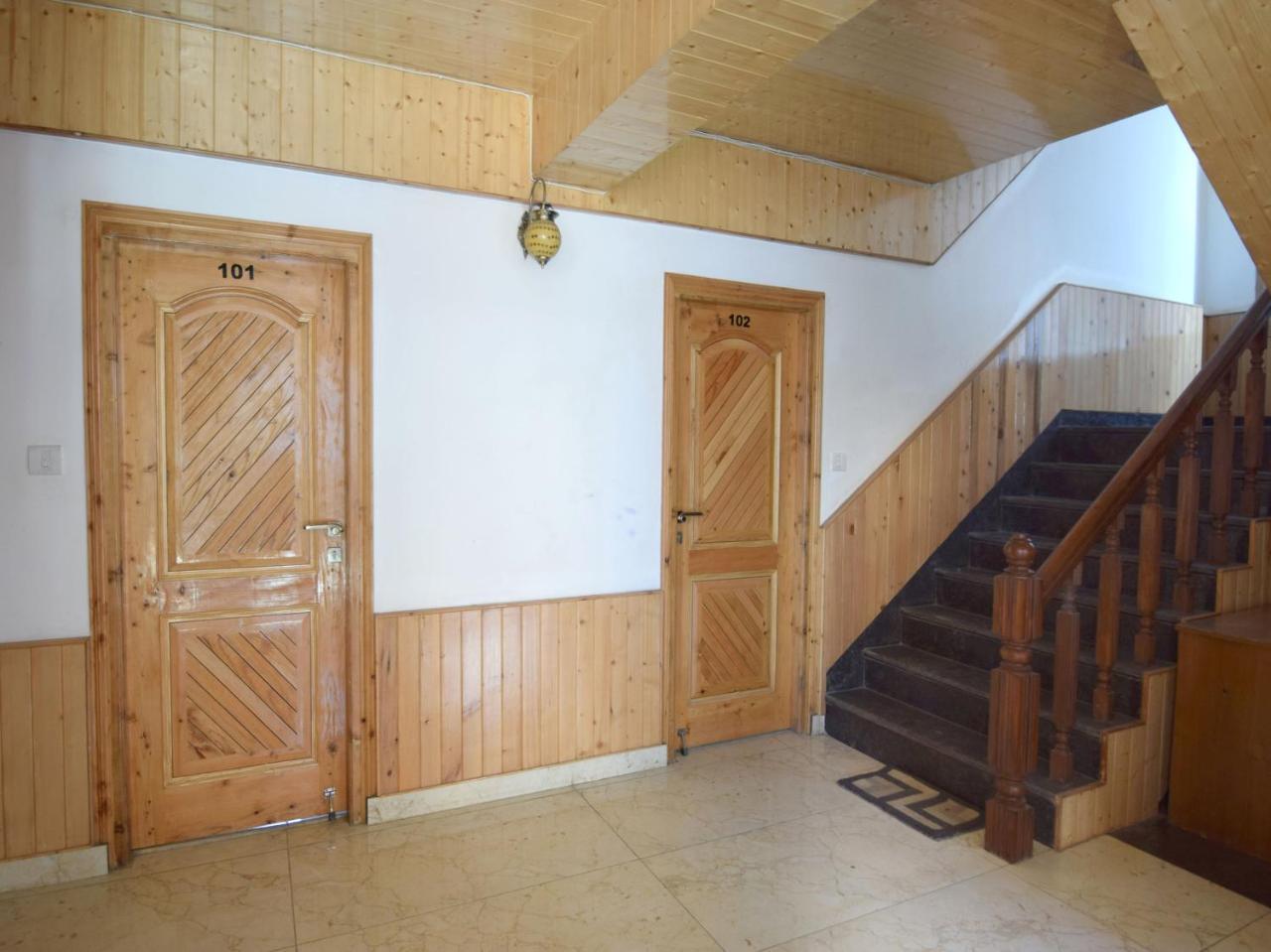 Oyo 10255 Hotel Red Apple Manali  Exterior photo